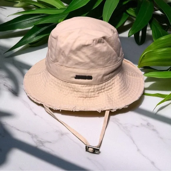 Jacquemus | Accessories | Jacquemus Cream Bucket Hat With  display picture 2